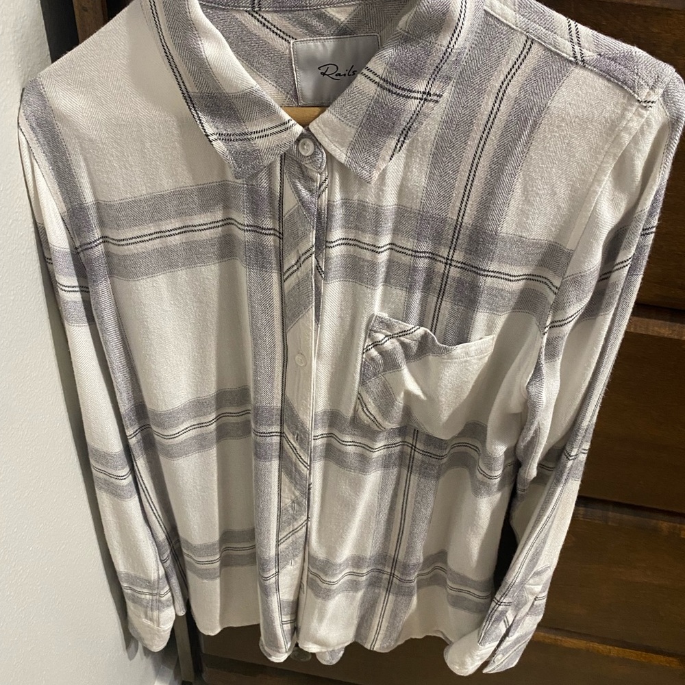 Rails plaid button down in white with black. Size Small.